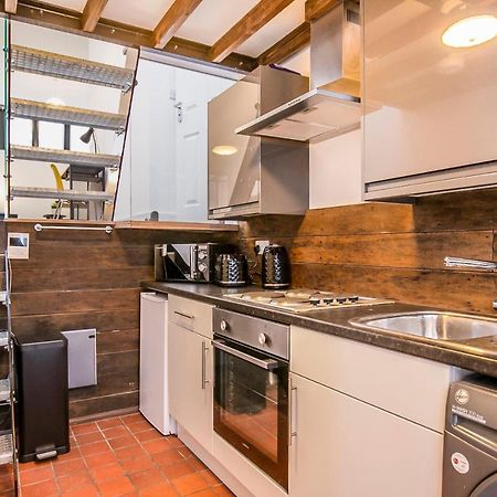 لندن Split Level Studio Apartment In Camden المظهر الخارجي الصورة