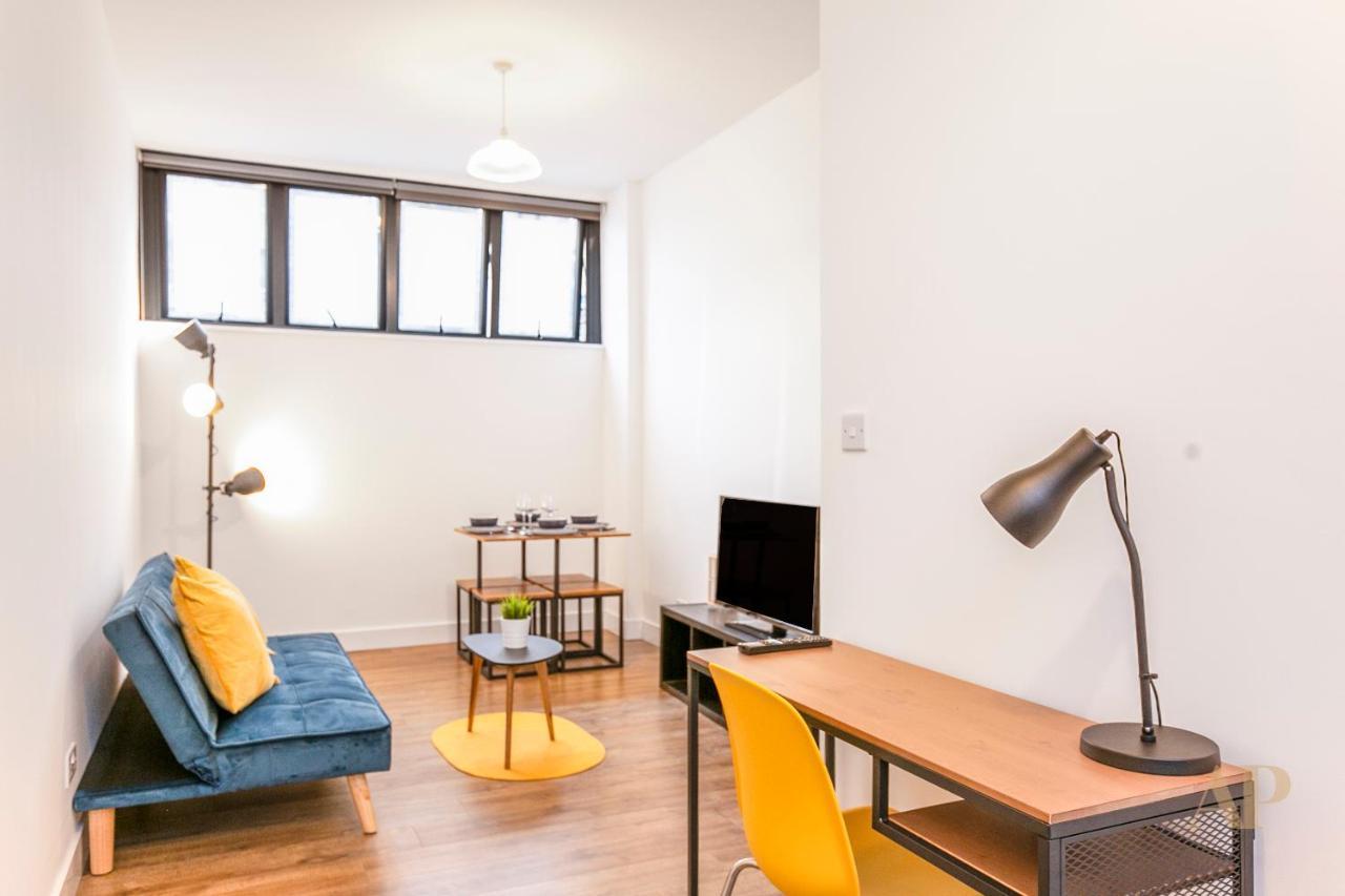لندن Split Level Studio Apartment In Camden المظهر الخارجي الصورة