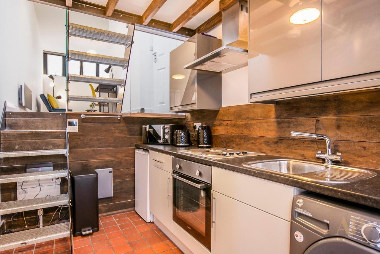 لندن Split Level Studio Apartment In Camden المظهر الخارجي الصورة